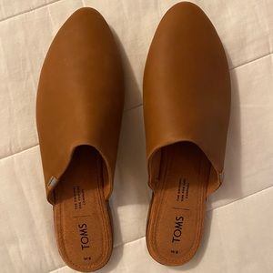 Toms Leather Brown Mules size 8